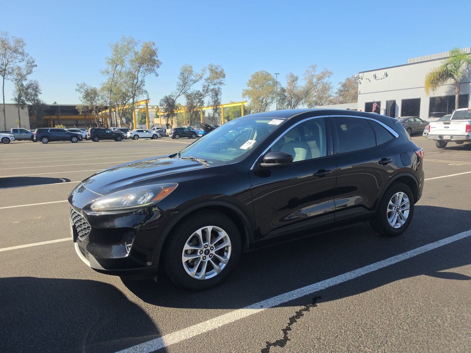 2020 FORD ESCAPE SE - 1
