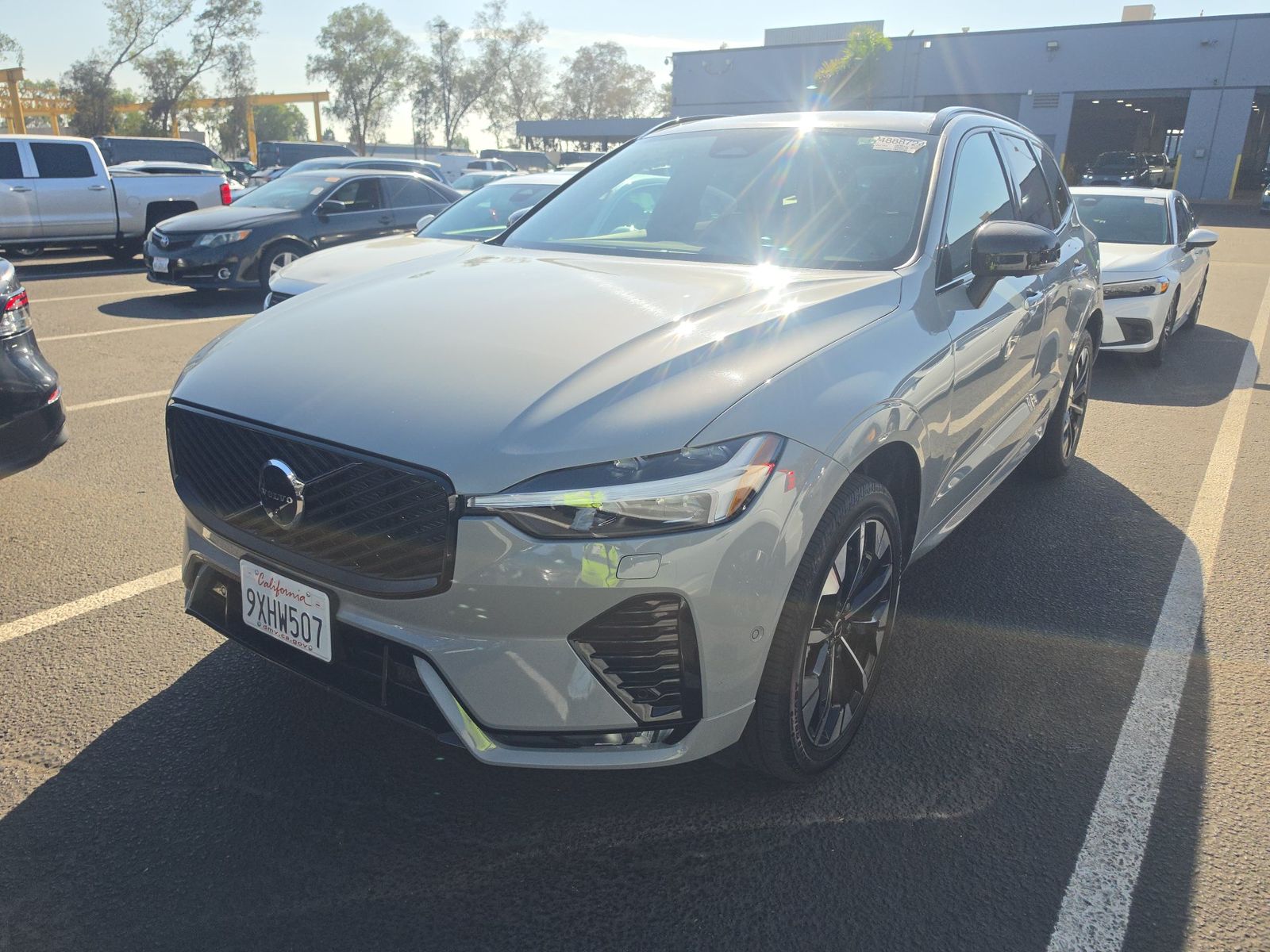 2026 VOLVO XC60 B5 Plus - 1