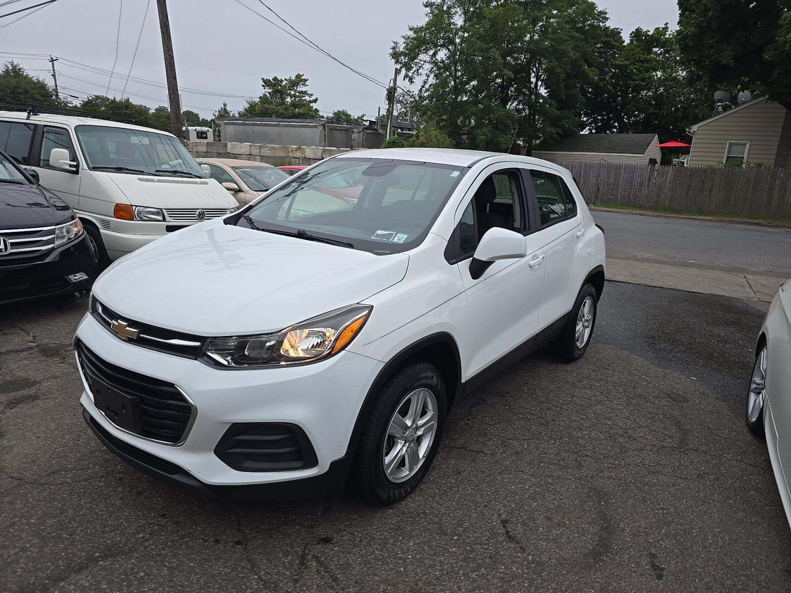 2018 CHEVROLET TRAX LS - 1