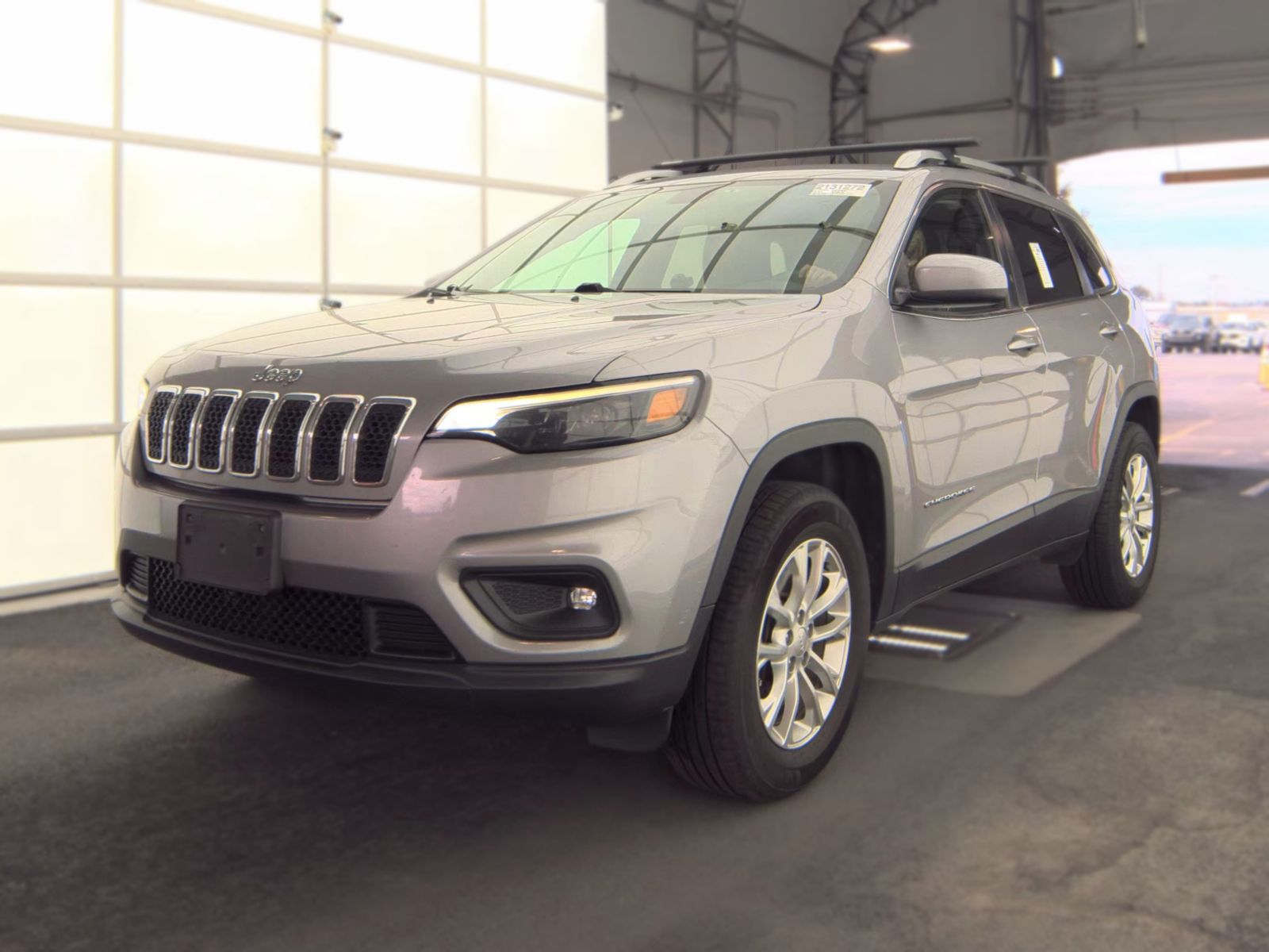 2019 JEEP CHEROKEE Latitude - 1