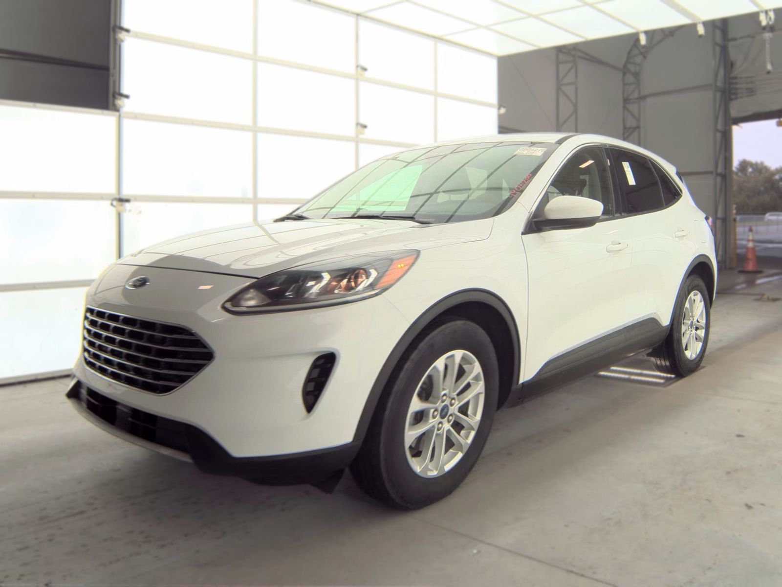 2020 FORD ESCAPE SE - 1