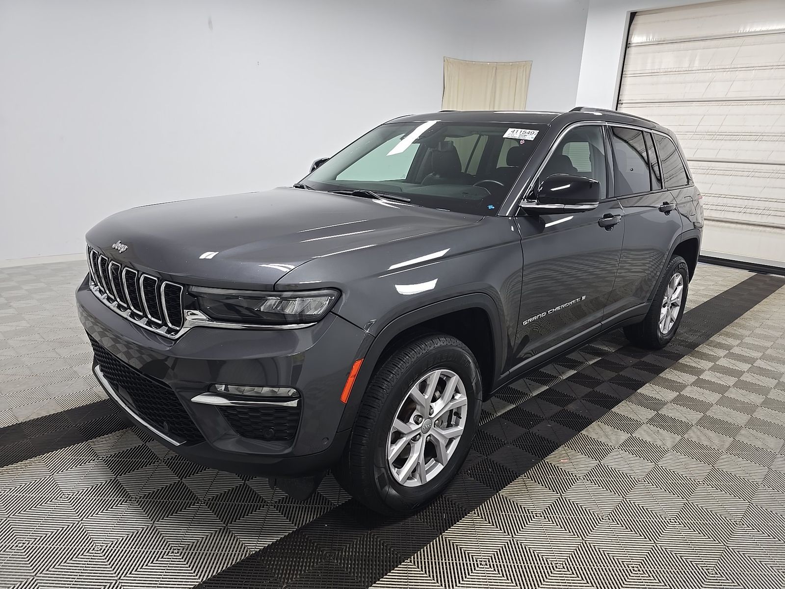 2022 JEEP GRAND CHEROKEE Limited - 1