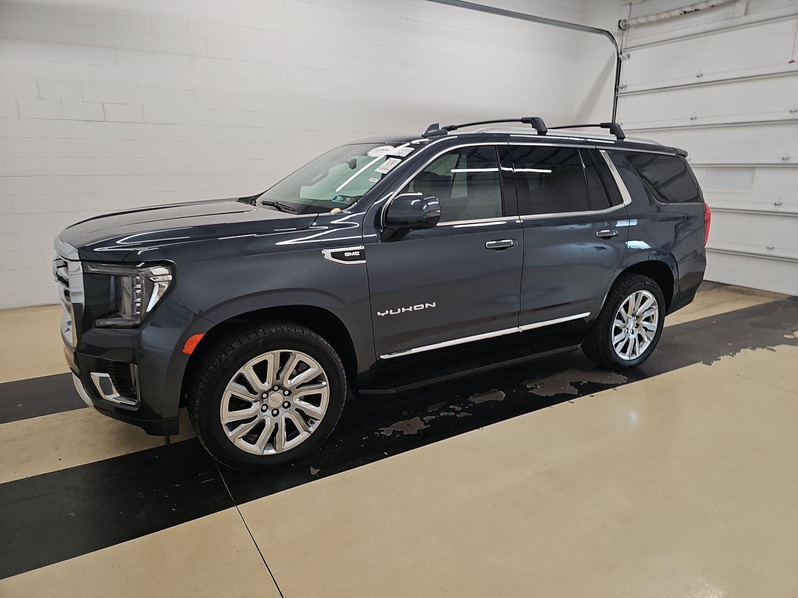 2021 GMC YUKON SLT - 1