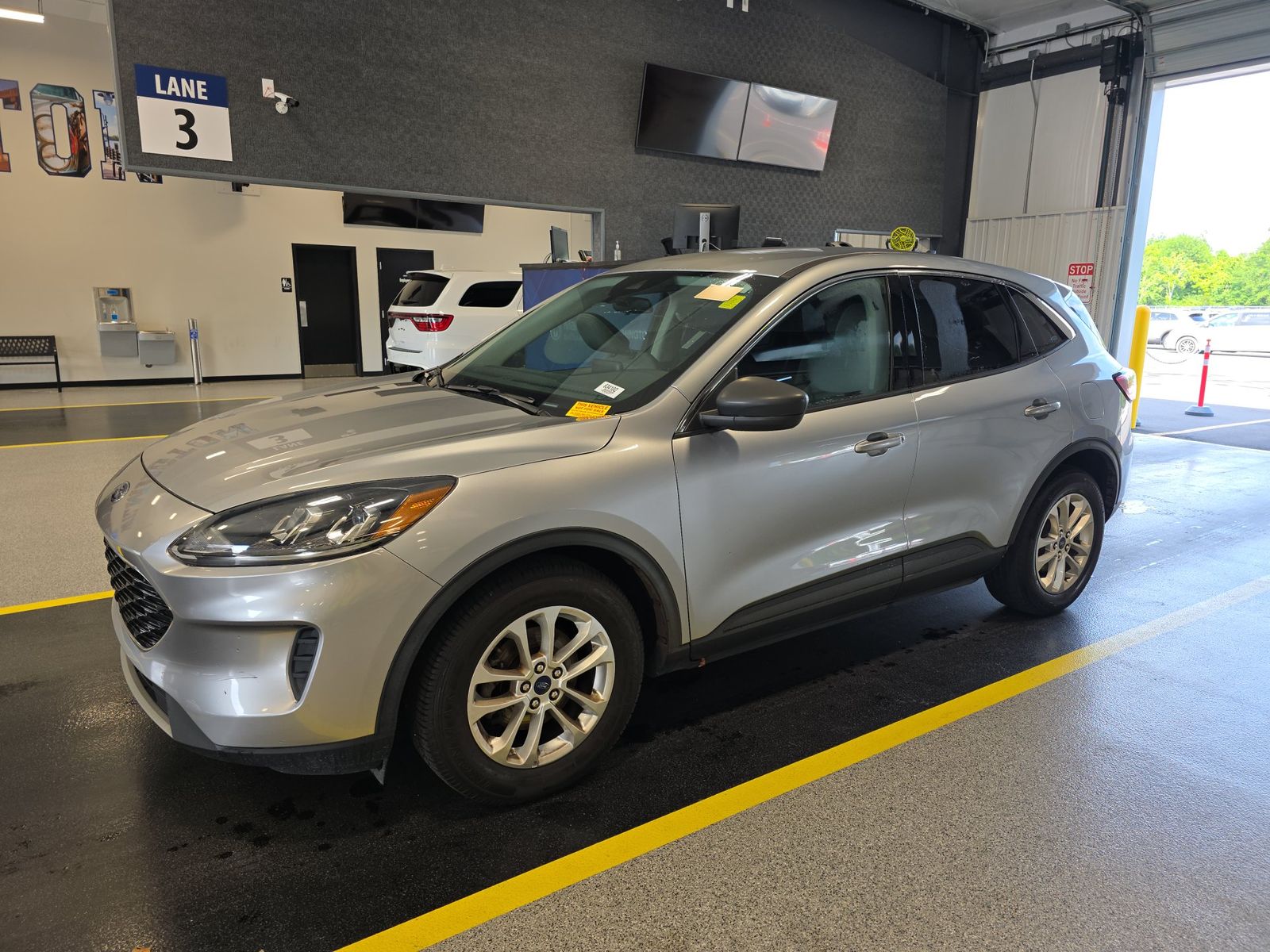 2022 FORD ESCAPE SE - 1