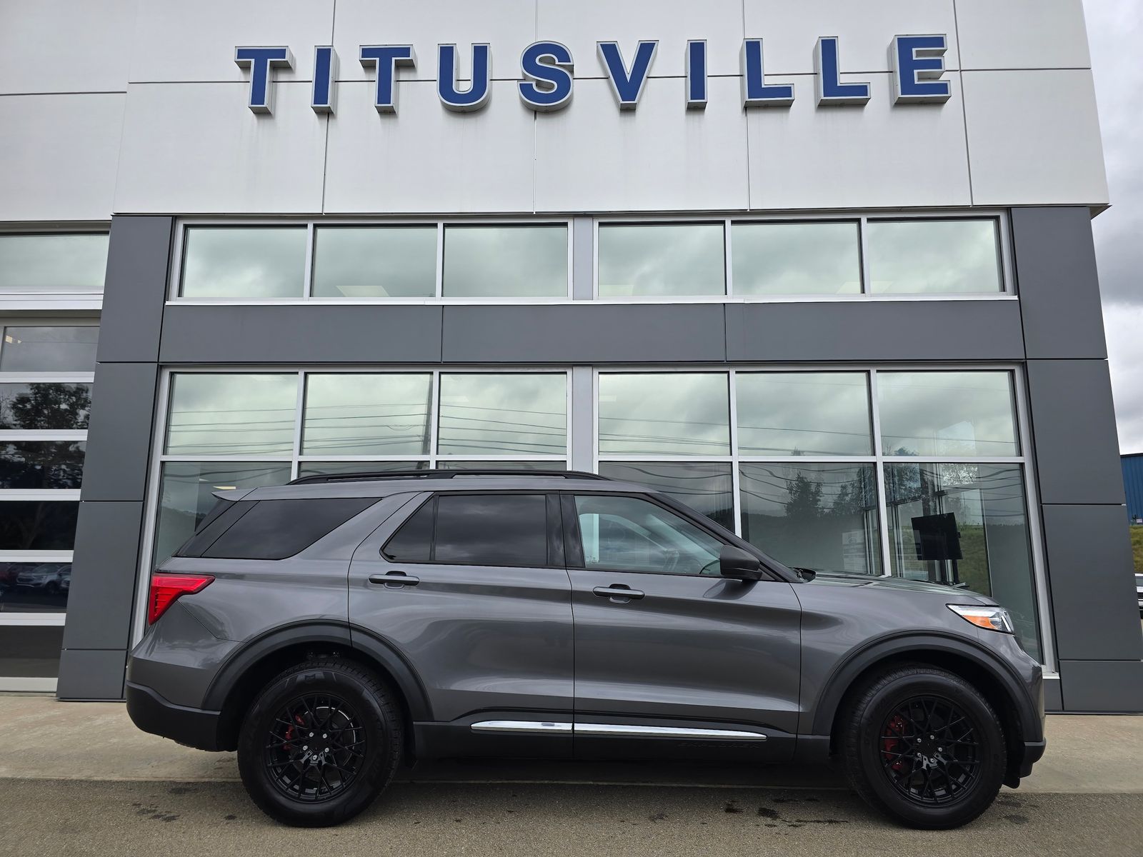 2021 FORD EXPLORER XLT - 1
