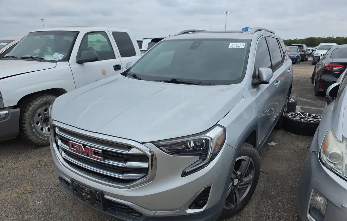 2019 GMC TERRAIN SLT - 1