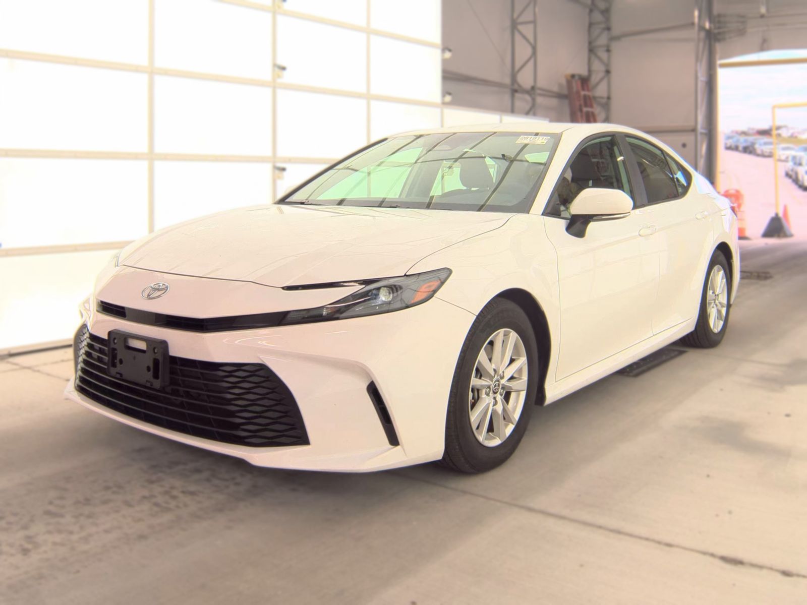 2025 TOYOTA CAMRY LE - 1