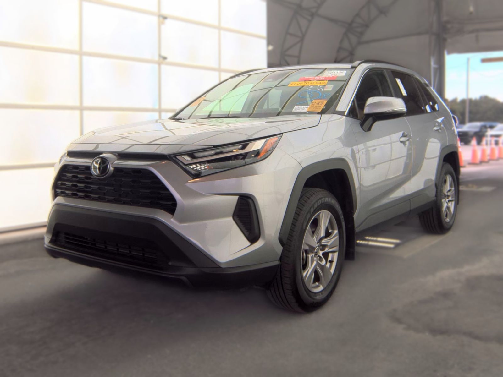 2025 TOYOTA RAV4 XLE - 1