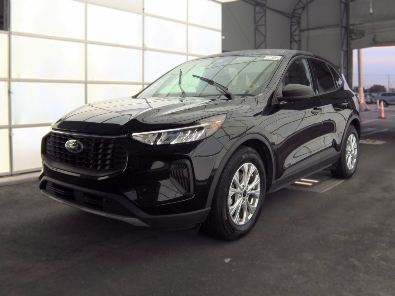2025 FORD ESCAPE Active - 1