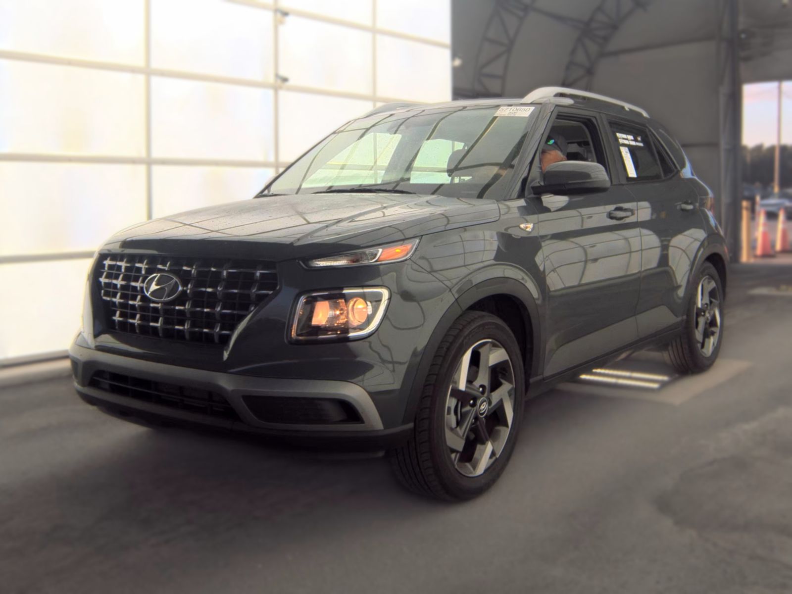 2026 HYUNDAI VENUE SEL - 1
