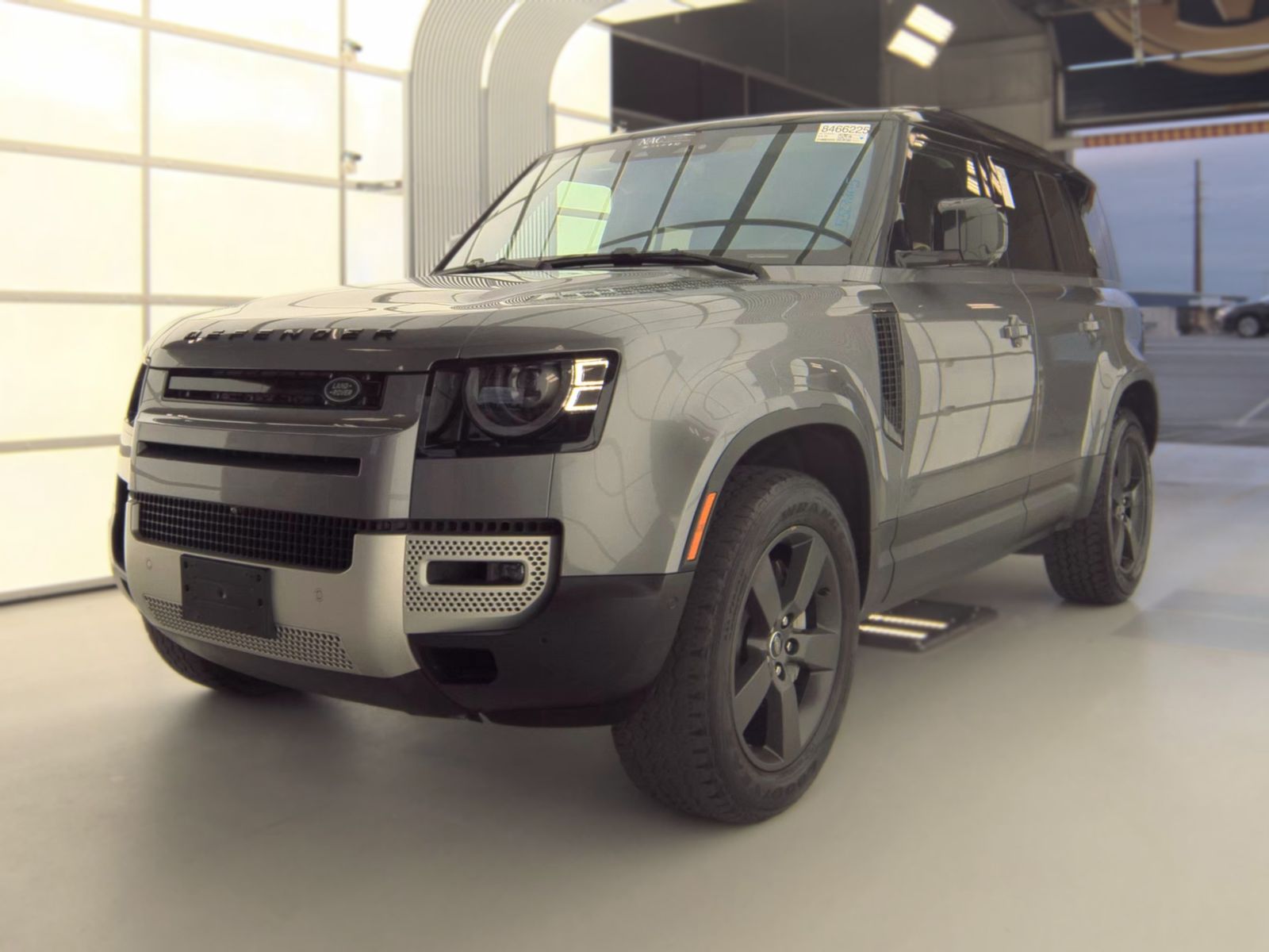 2022 LAND ROVER DEFENDER 110 SE - 1