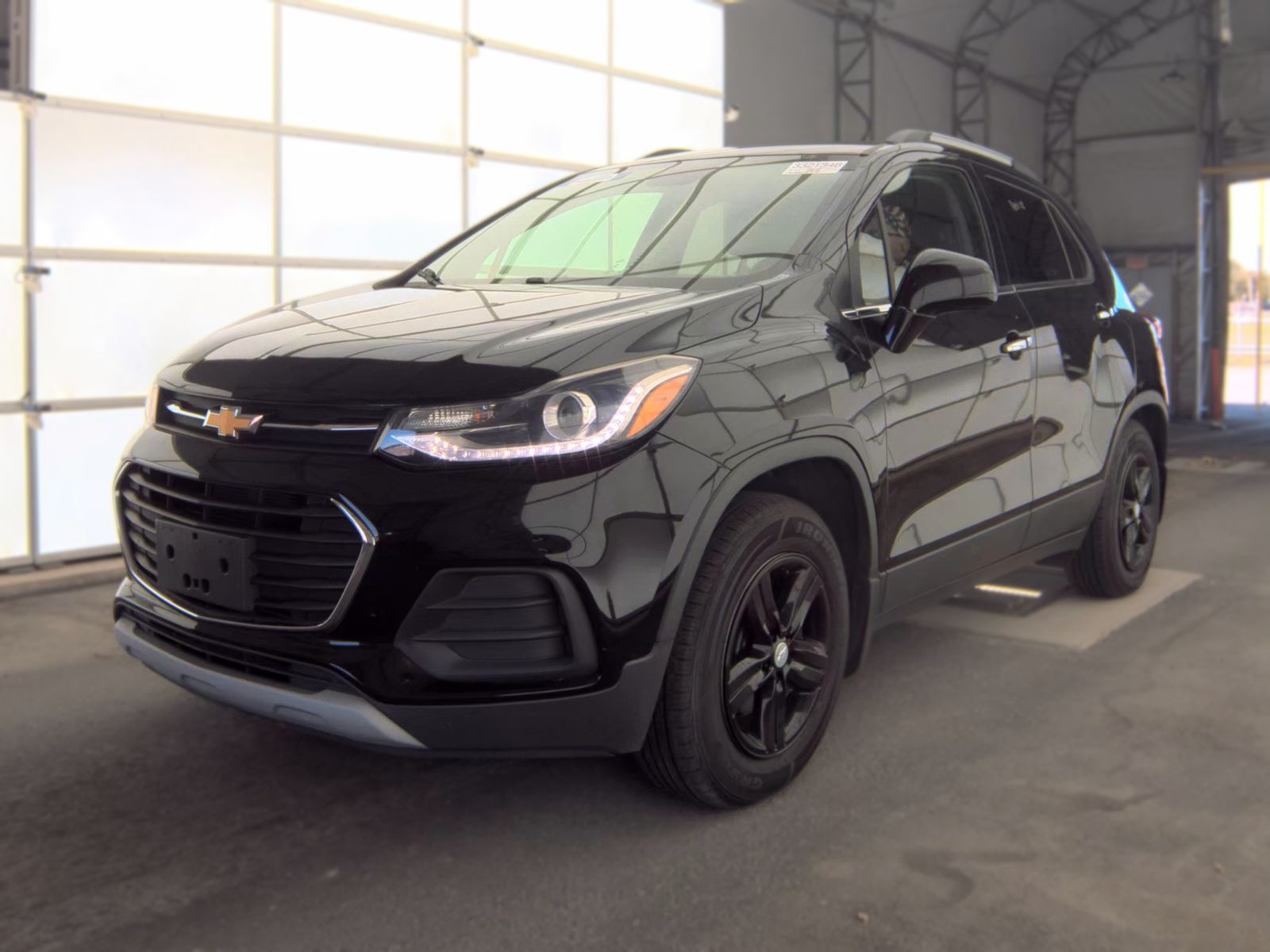 2019 CHEVROLET TRAX LT - 1