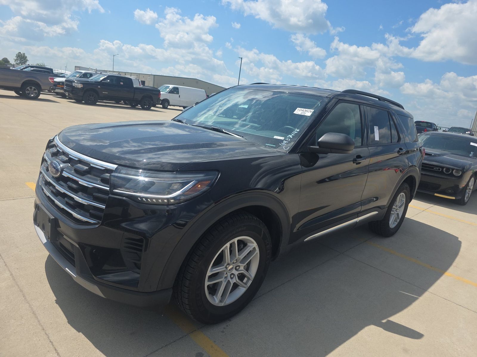 2025 FORD EXPLORER Active - 1