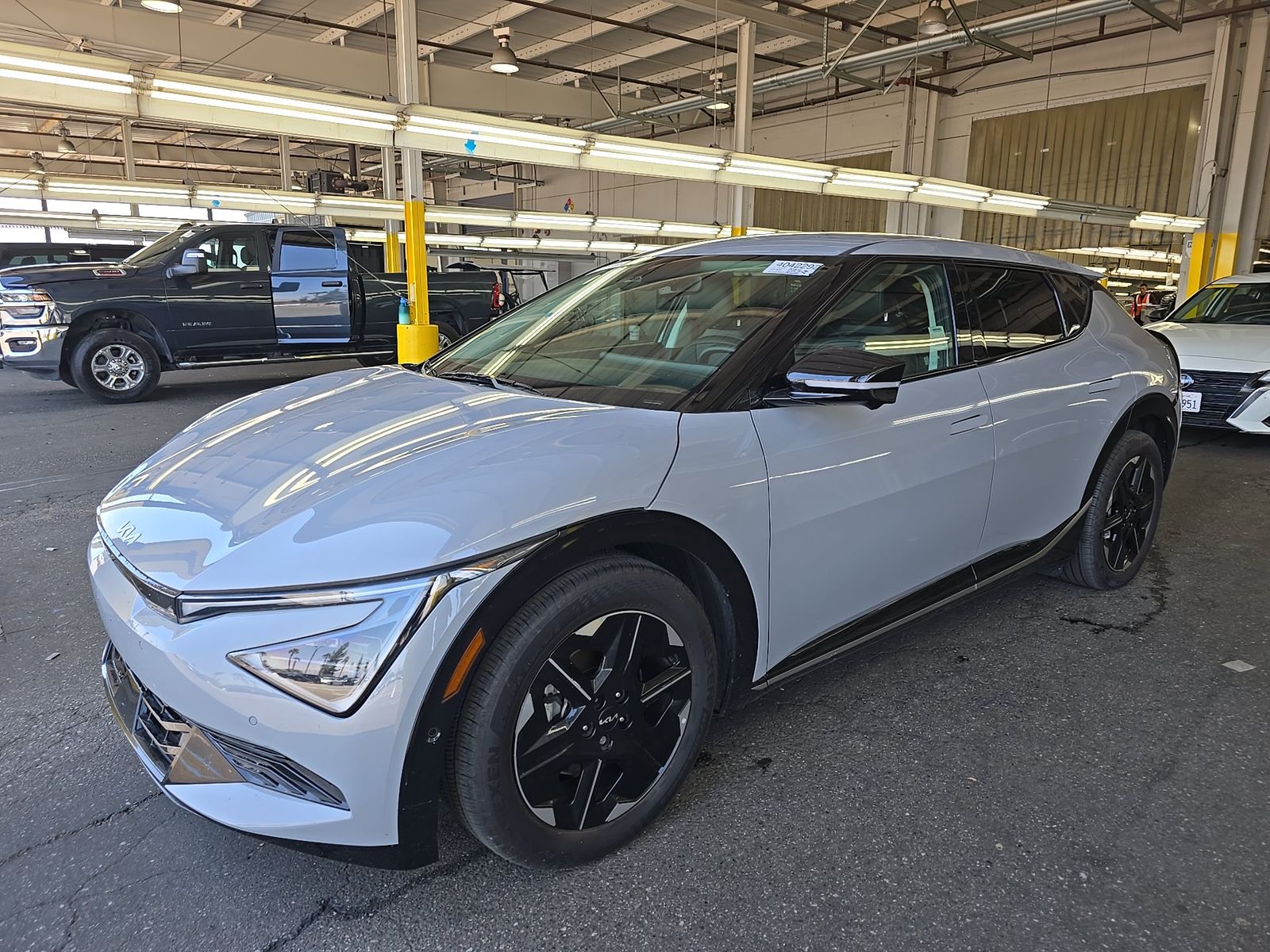 2025 KIA EV6 Wind - 1