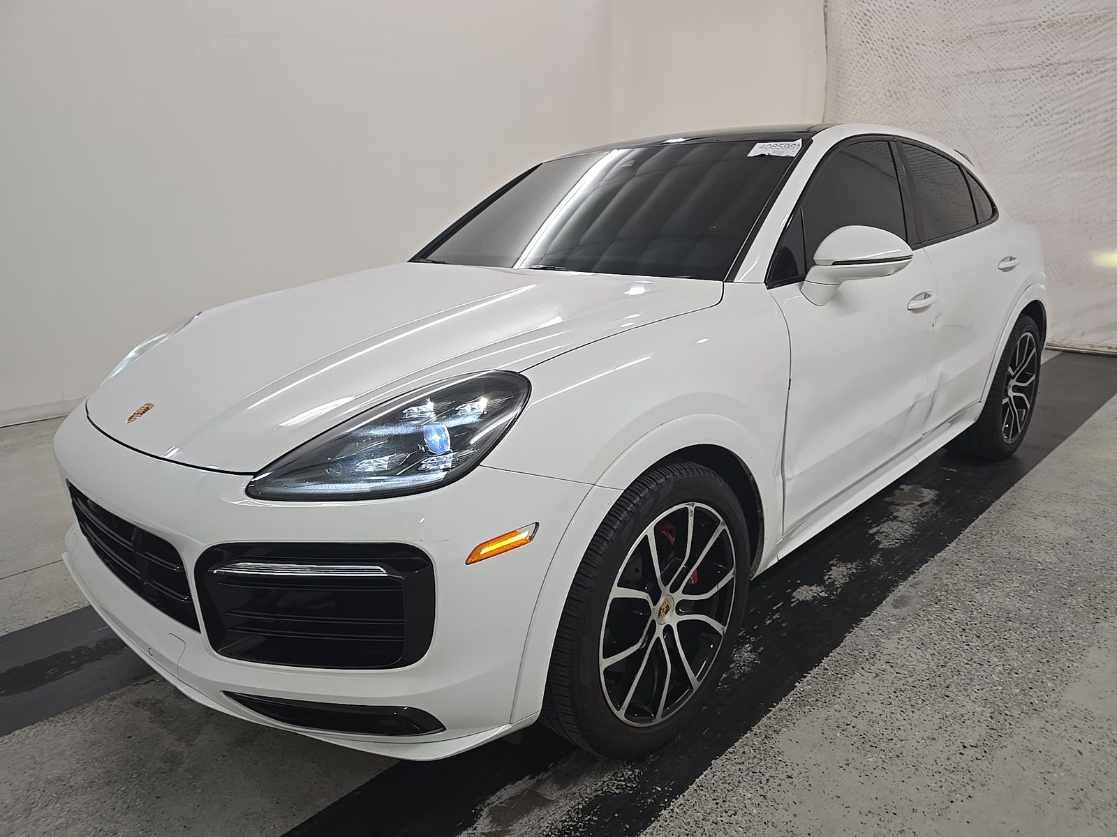 2022 PORSCHE CAYENNE GTS - 1