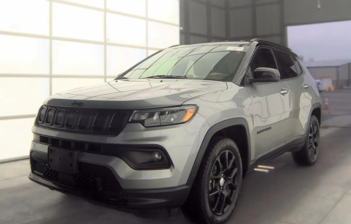 2022 JEEP COMPASS LATITUDE ALTITUDE Edition - 1