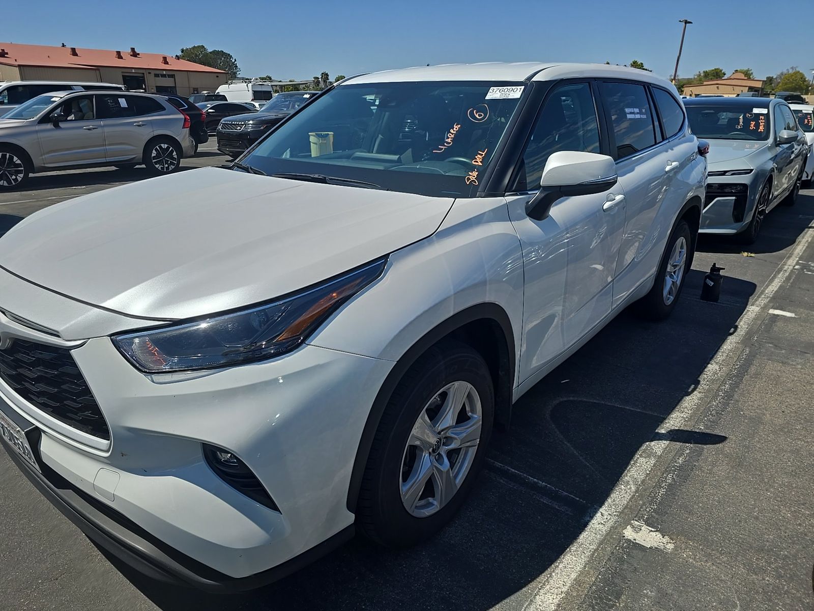 2025 TOYOTA HIGHLANDER LE - 1