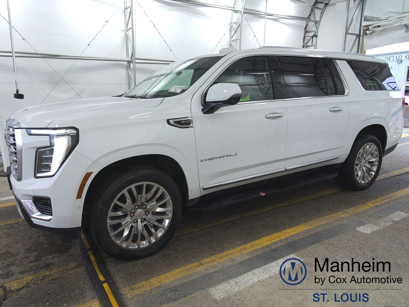 2025 GMC YUKON XL Denali - 1