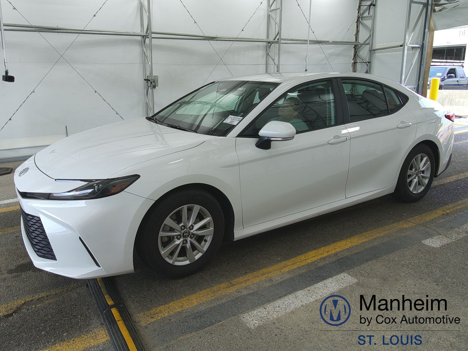2025 TOYOTA CAMRY LE - 1