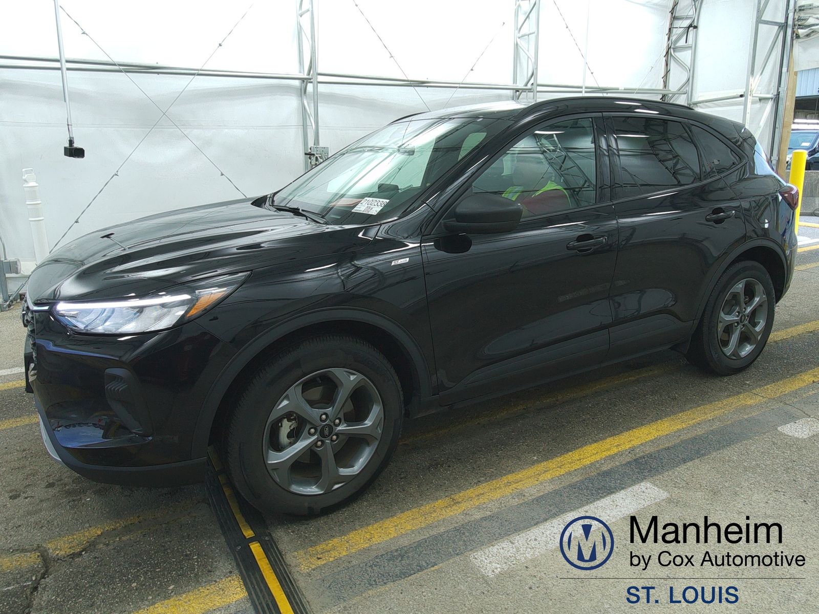 2025 FORD ESCAPE ST-Line - 1