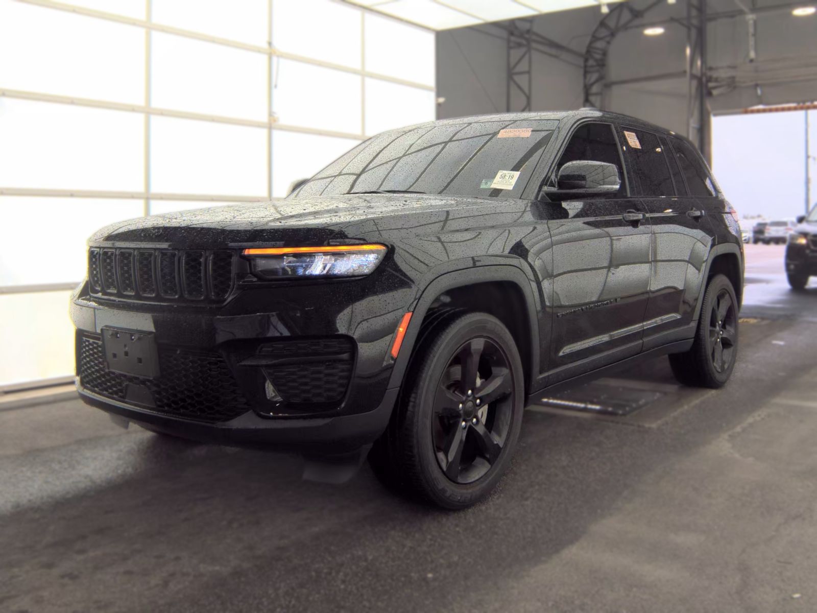 2023 JEEP GRAND CHEROKEE Altitude - 1