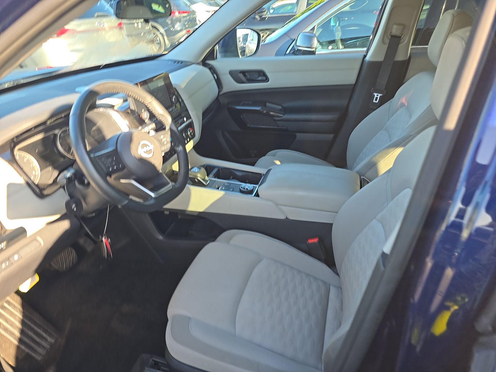 2024 NISSAN PATHFINDER SV - 1