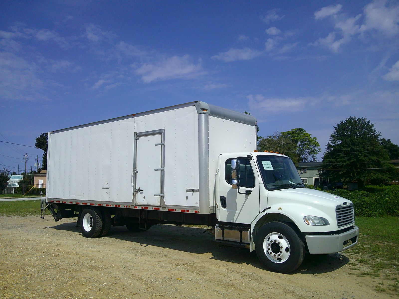 2018 FREIGHTLINER M2 106 MEDIUM DUTY - 1