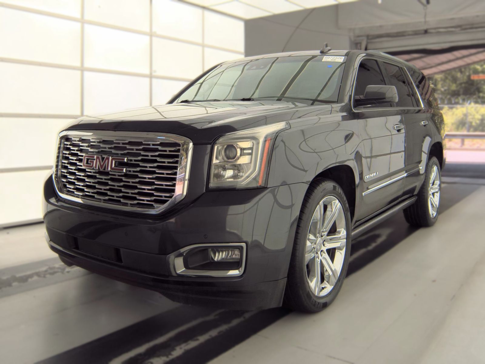 2018 GMC YUKON Denali - 1