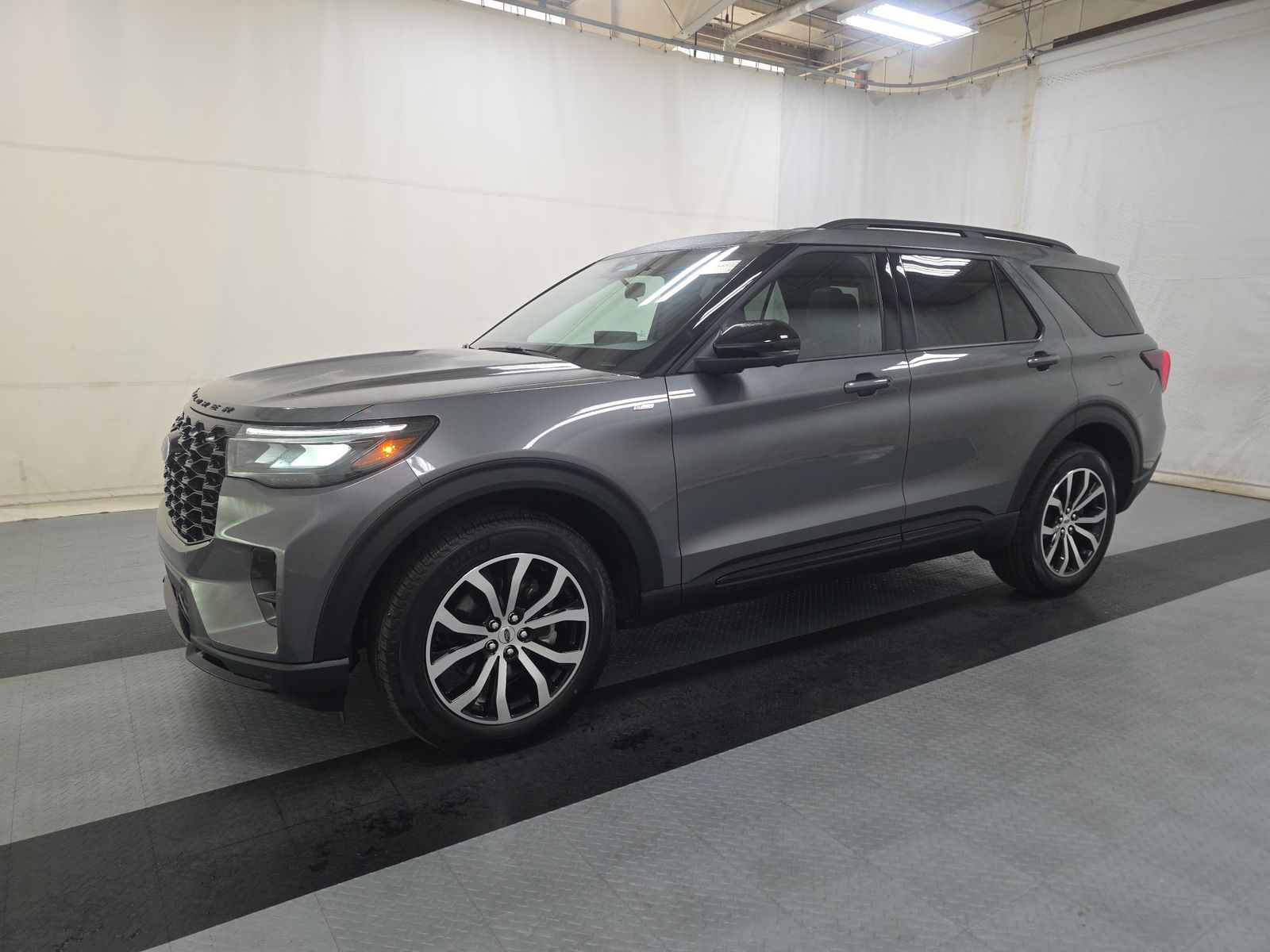 2026 FORD EXPLORER ST-Line - 1