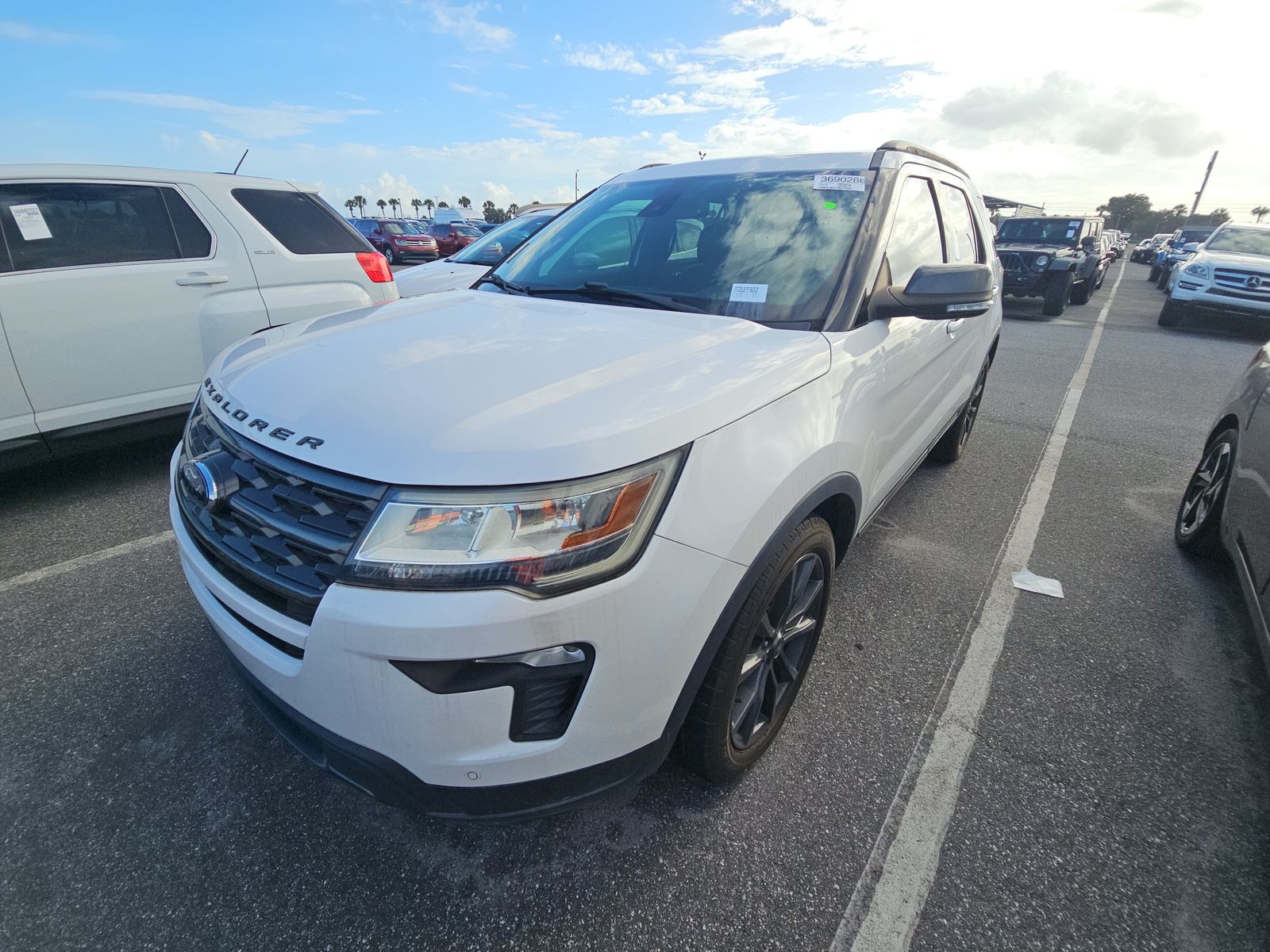2018 FORD EXPLORER XLT - 1