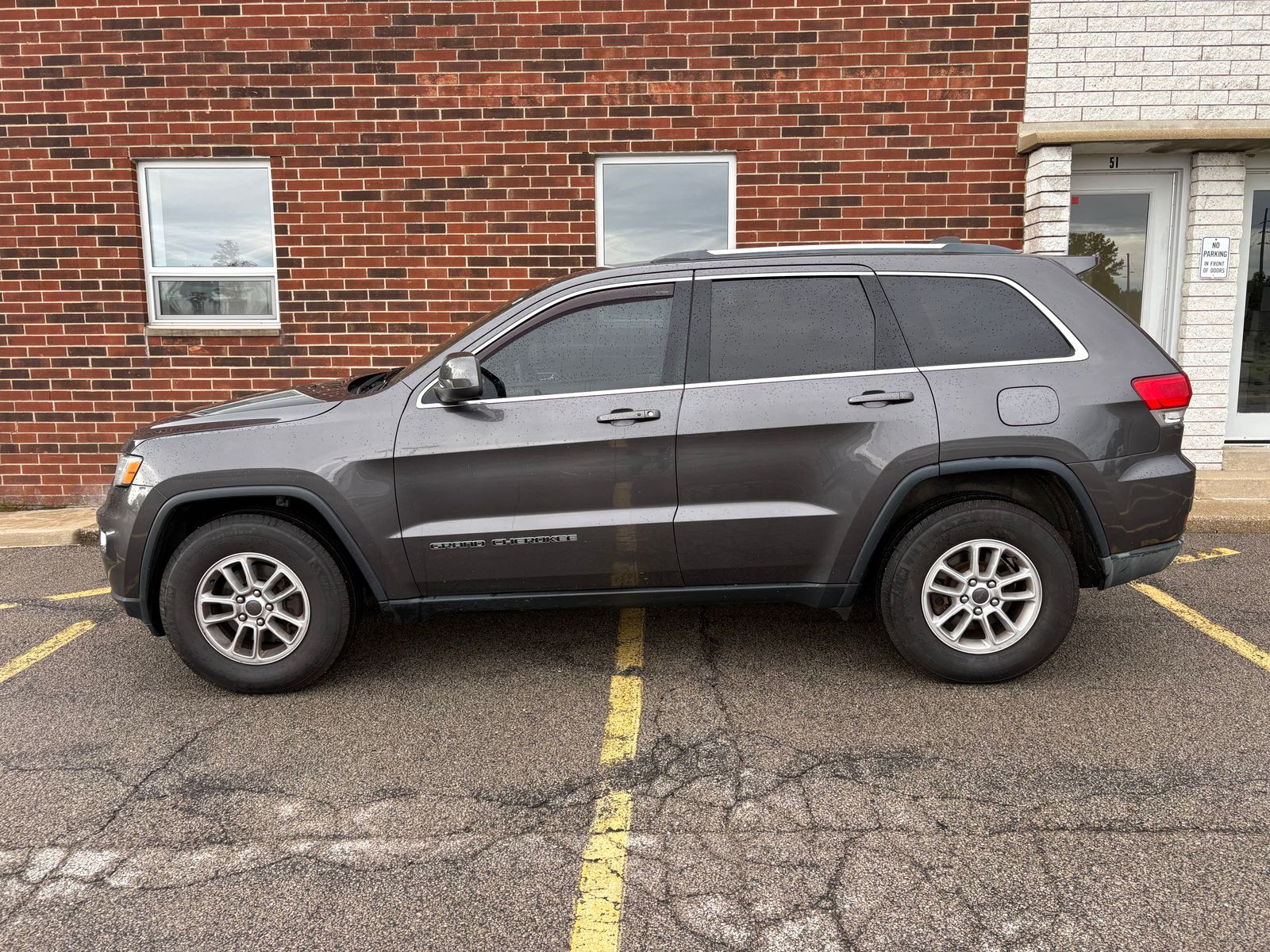 2018 JEEP GRAND CHEROKEE LAREDO E Edition - 1
