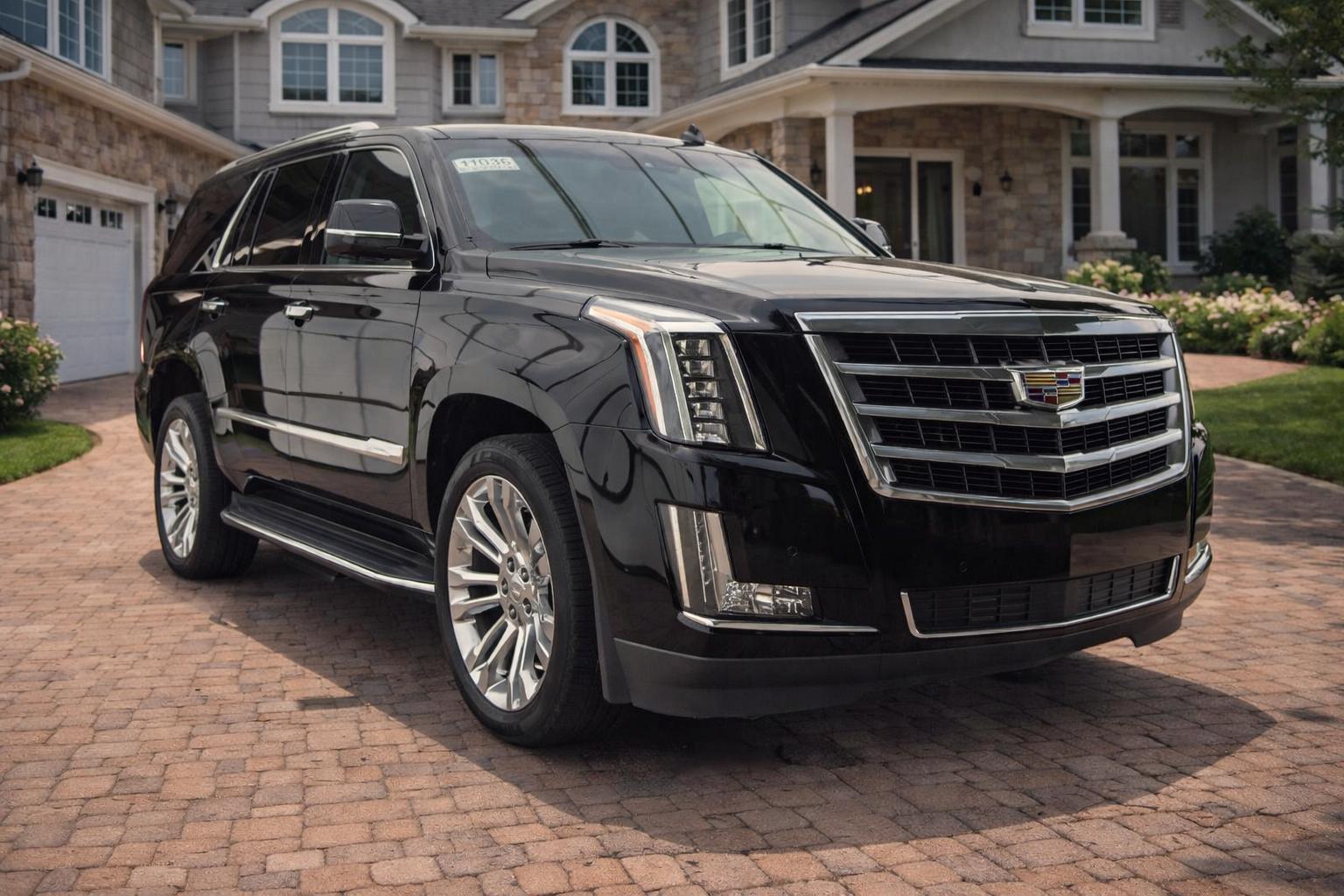 2018 CADILLAC ESCALADE Luxury - 1