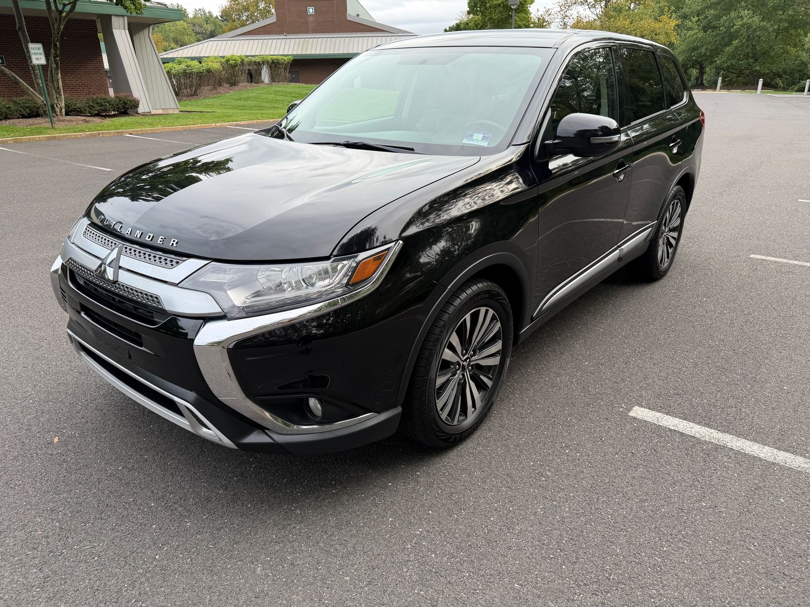 2019 MITSUBISHI OUTLANDER SE - 1