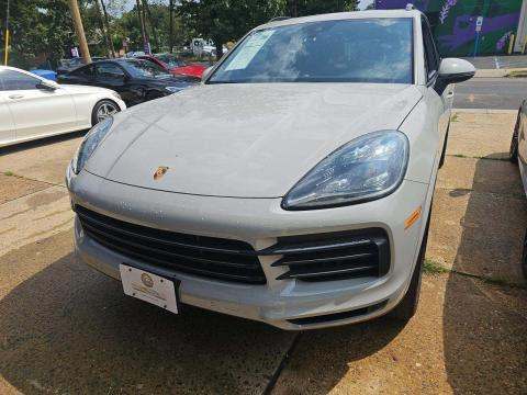 2022 PORSCHE CAYENNE PLATINUM Edition - 1