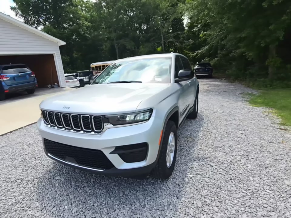 2023 JEEP GRAND CHEROKEE Laredo - 1