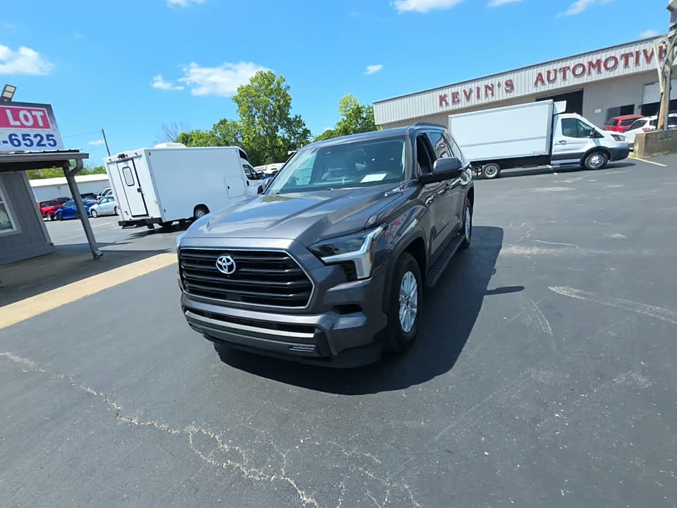 2023 TOYOTA SEQUOIA SR5 - 1