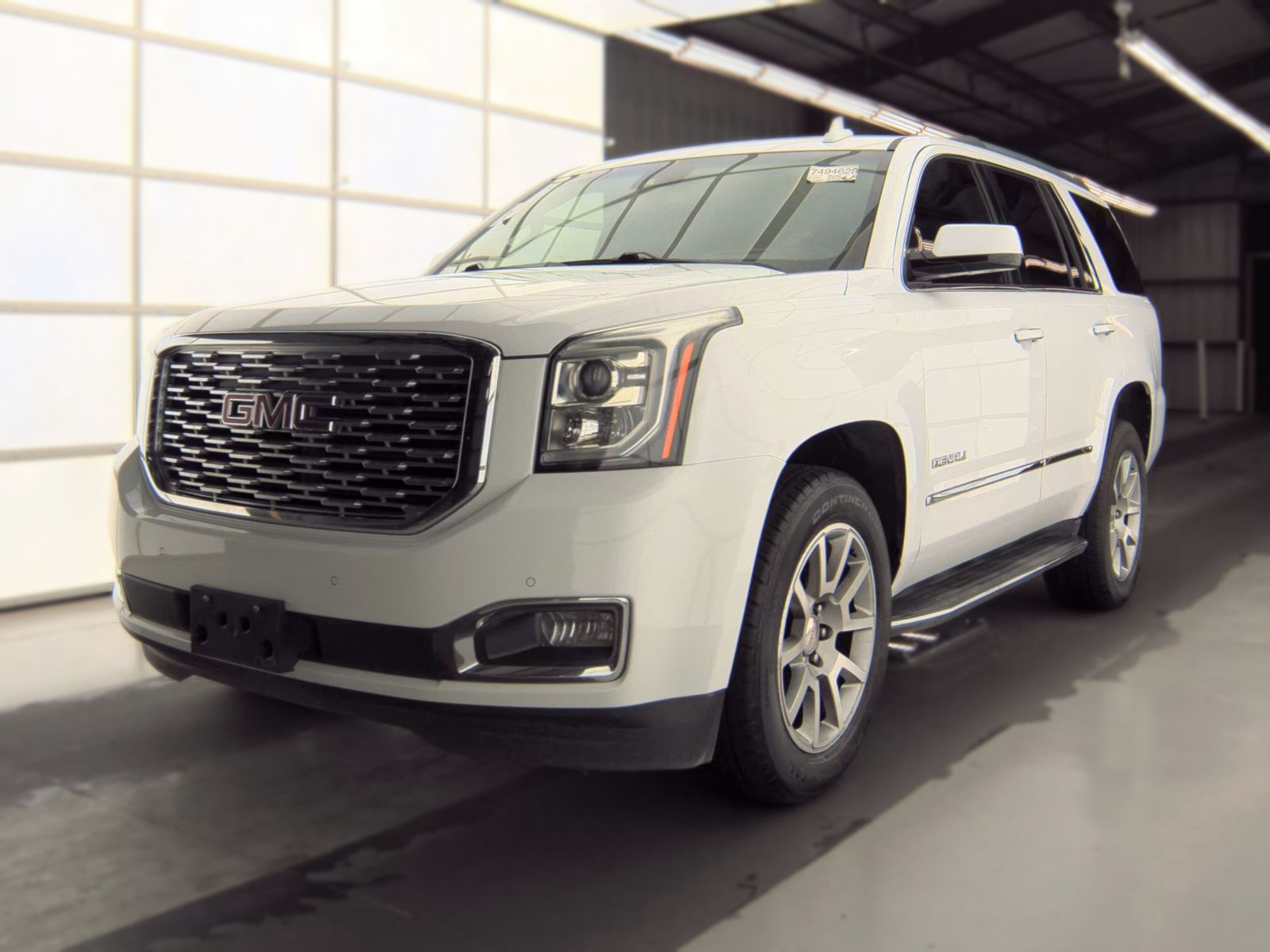 2020 GMC YUKON Denali - 1