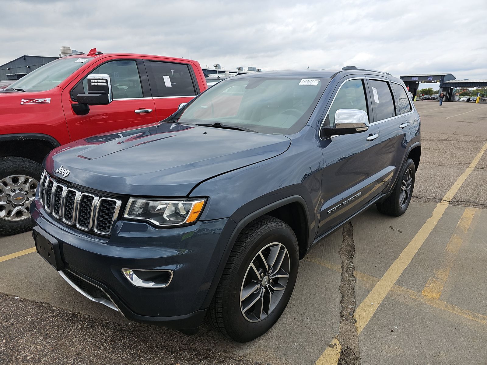 2019 JEEP GRAND CHEROKEE Limited - 1
