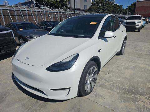 2023 TESLA MODEL Y LONG Range - 1