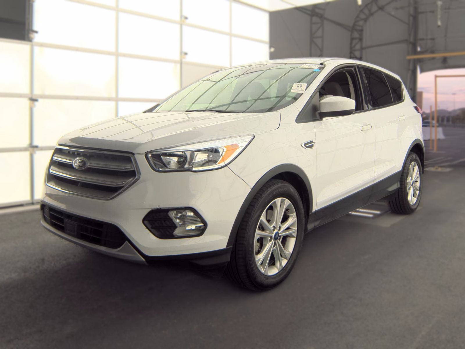 2019 FORD ESCAPE SE - 1