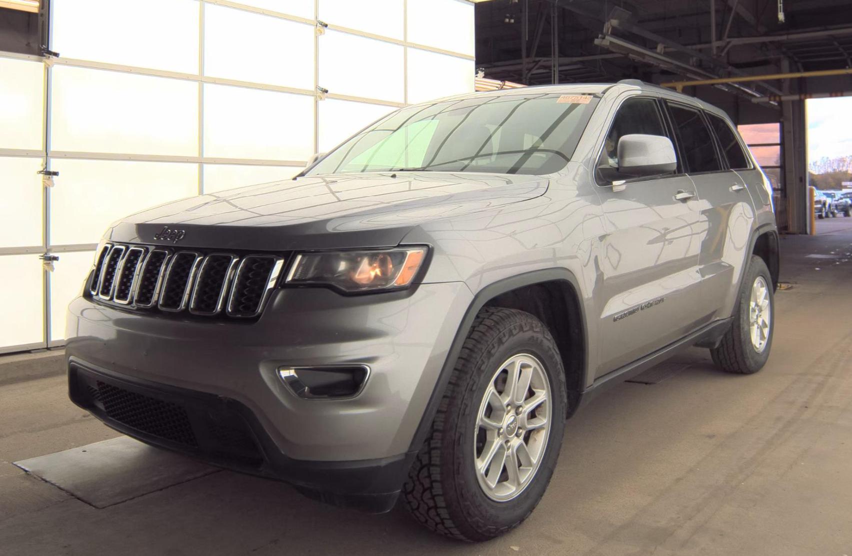 2018 JEEP GRAND CHEROKEE LAREDO E Edition - 1