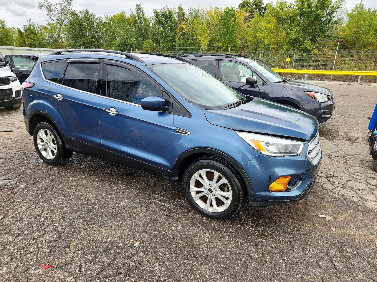 2018 FORD ESCAPE SE - 1