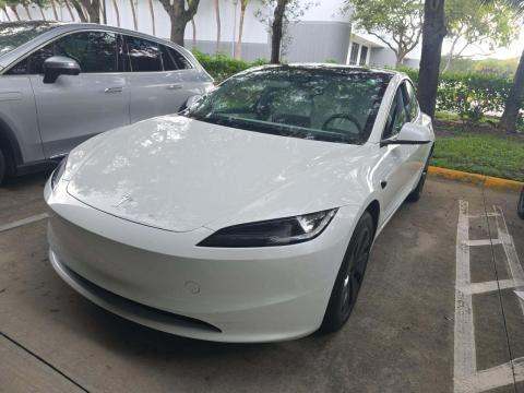 2025 TESLA MODEL 3 LONG Range - 1