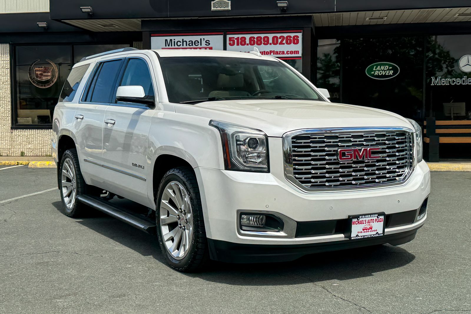 2018 GMC YUKON Denali - 1