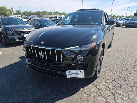 2019 MASERATI LEVANTE Base - 1