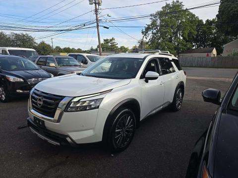 2025 NISSAN PATHFINDER SL - 1