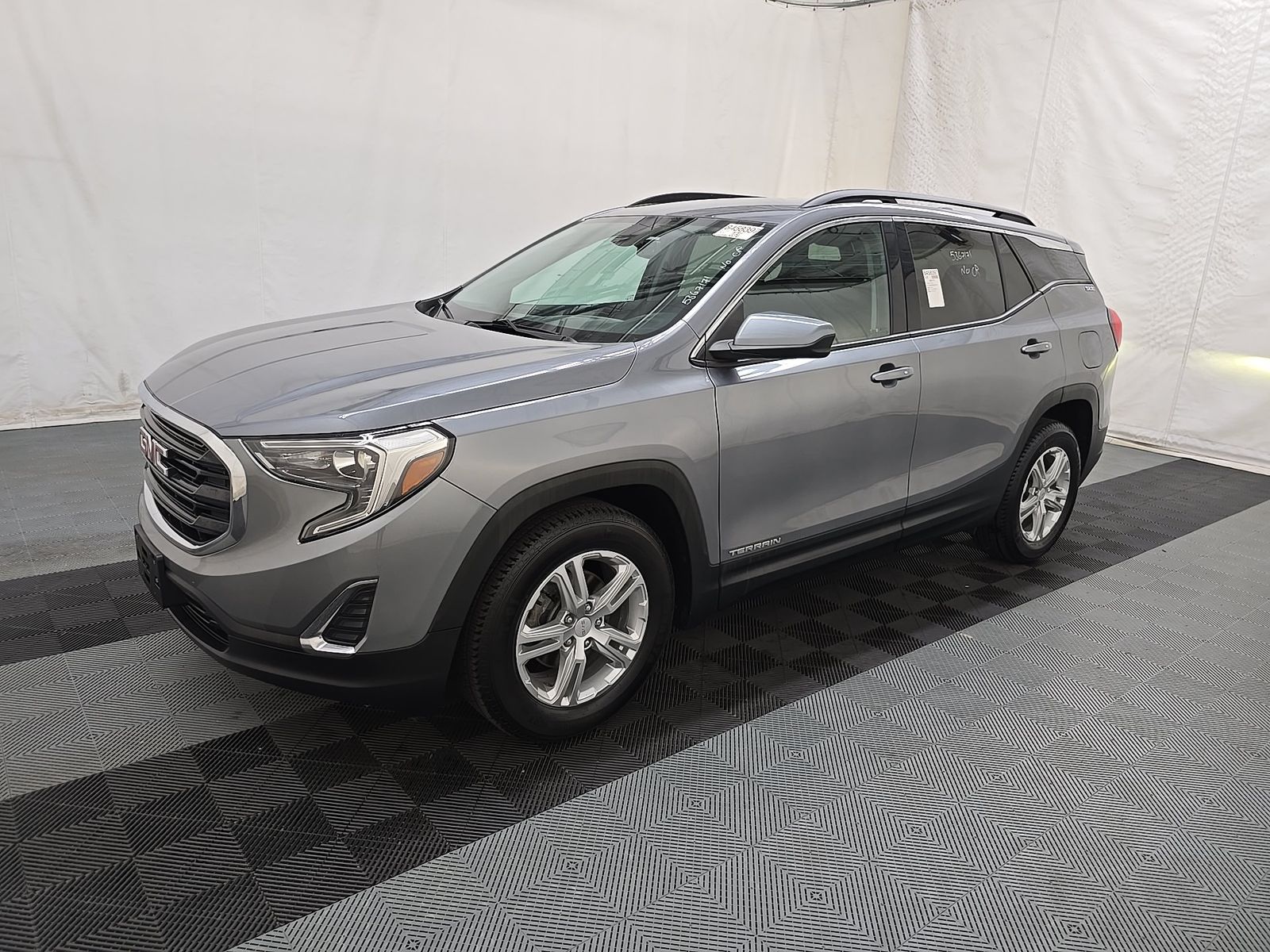 2019 GMC TERRAIN SLE - 1