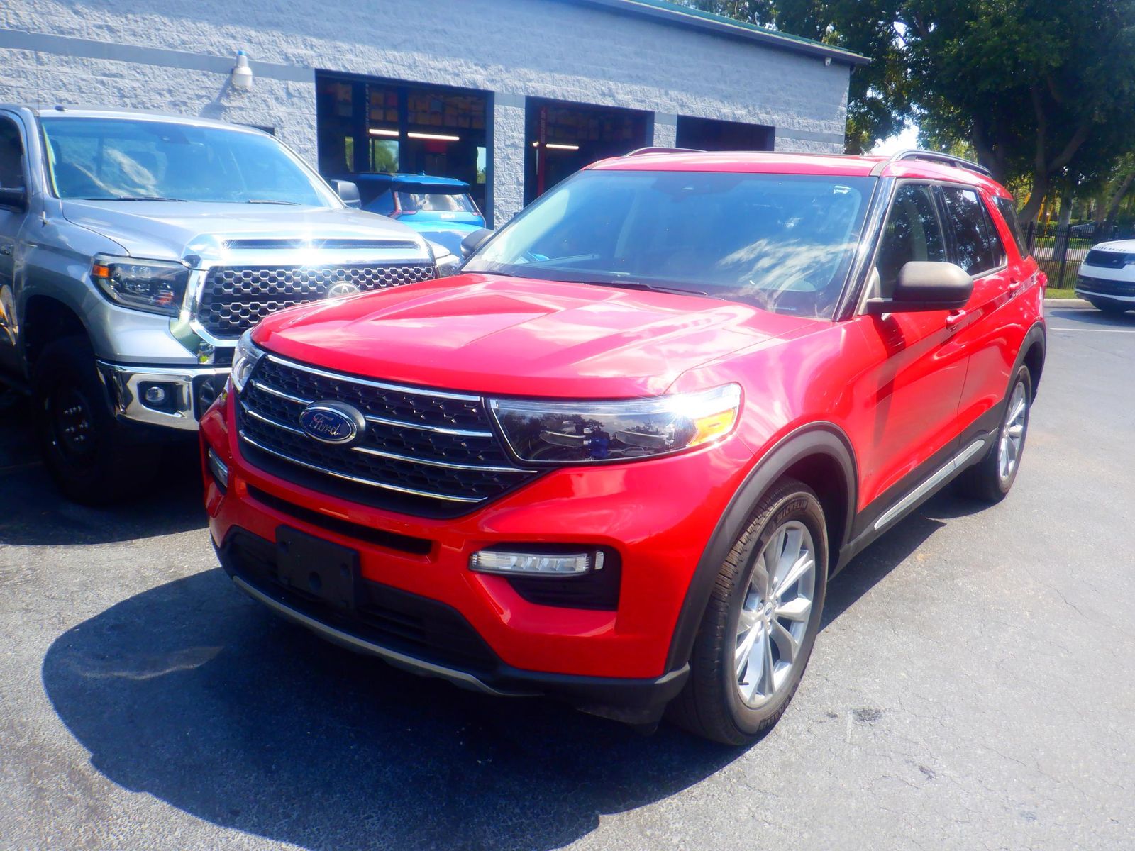 2022 FORD EXPLORER XLT - 1