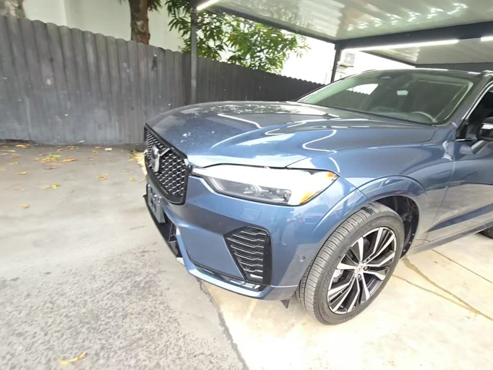 2024 VOLVO XC60 B5 Plus - 1