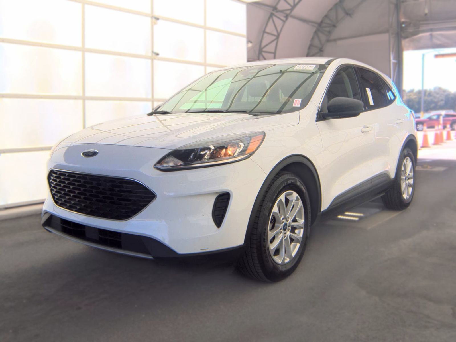 2022 FORD ESCAPE SE - 1